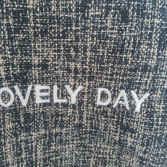 Large LOVELY DAY Woven Tote - Picture 3 of 13